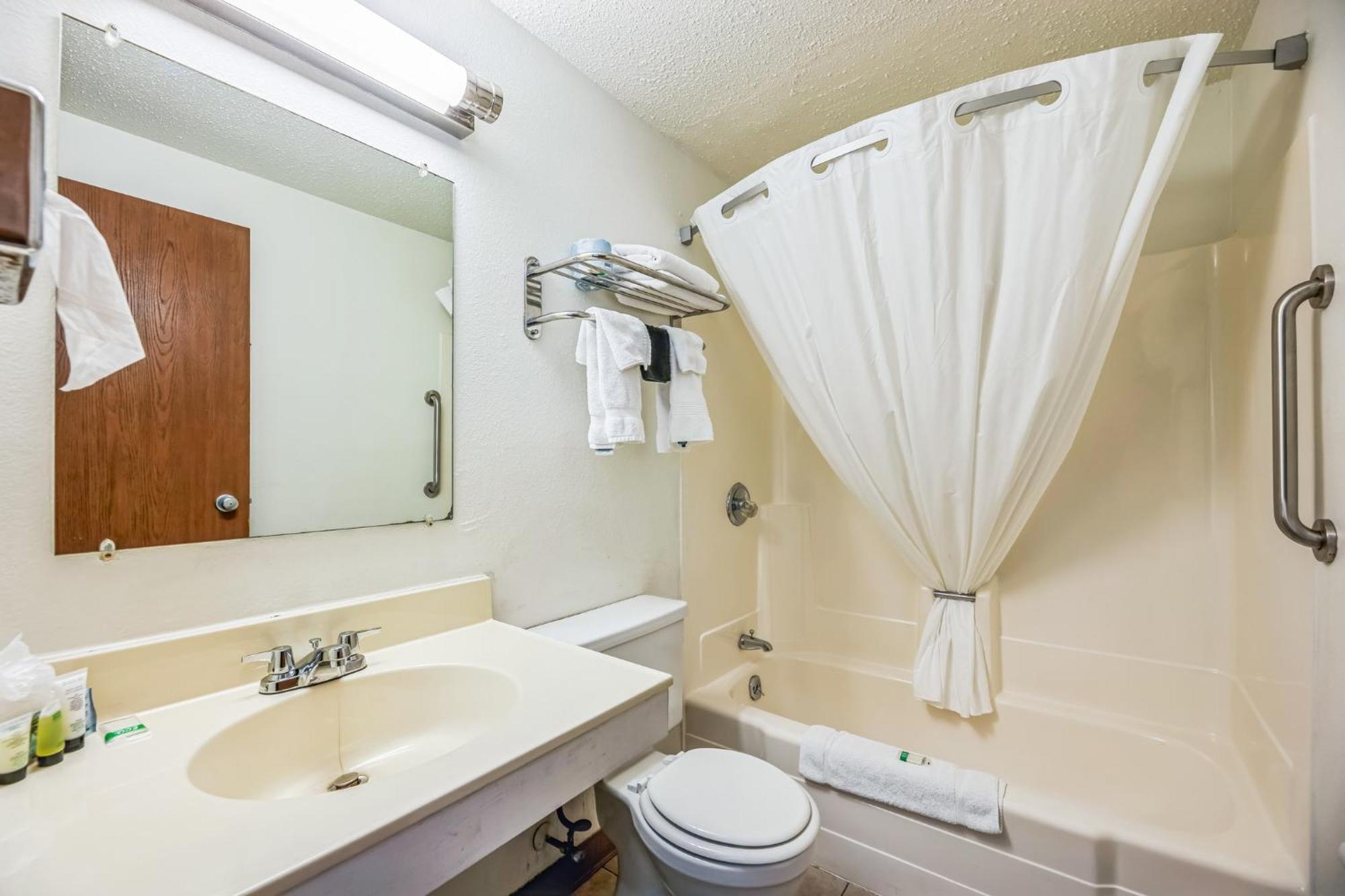 Hotel 8 Fergus Falls Zewnętrze zdjęcie